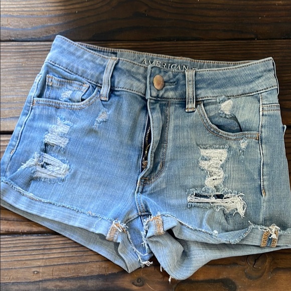 American Eagle Jean Shorts Distressed Style - Picture 1 of 4